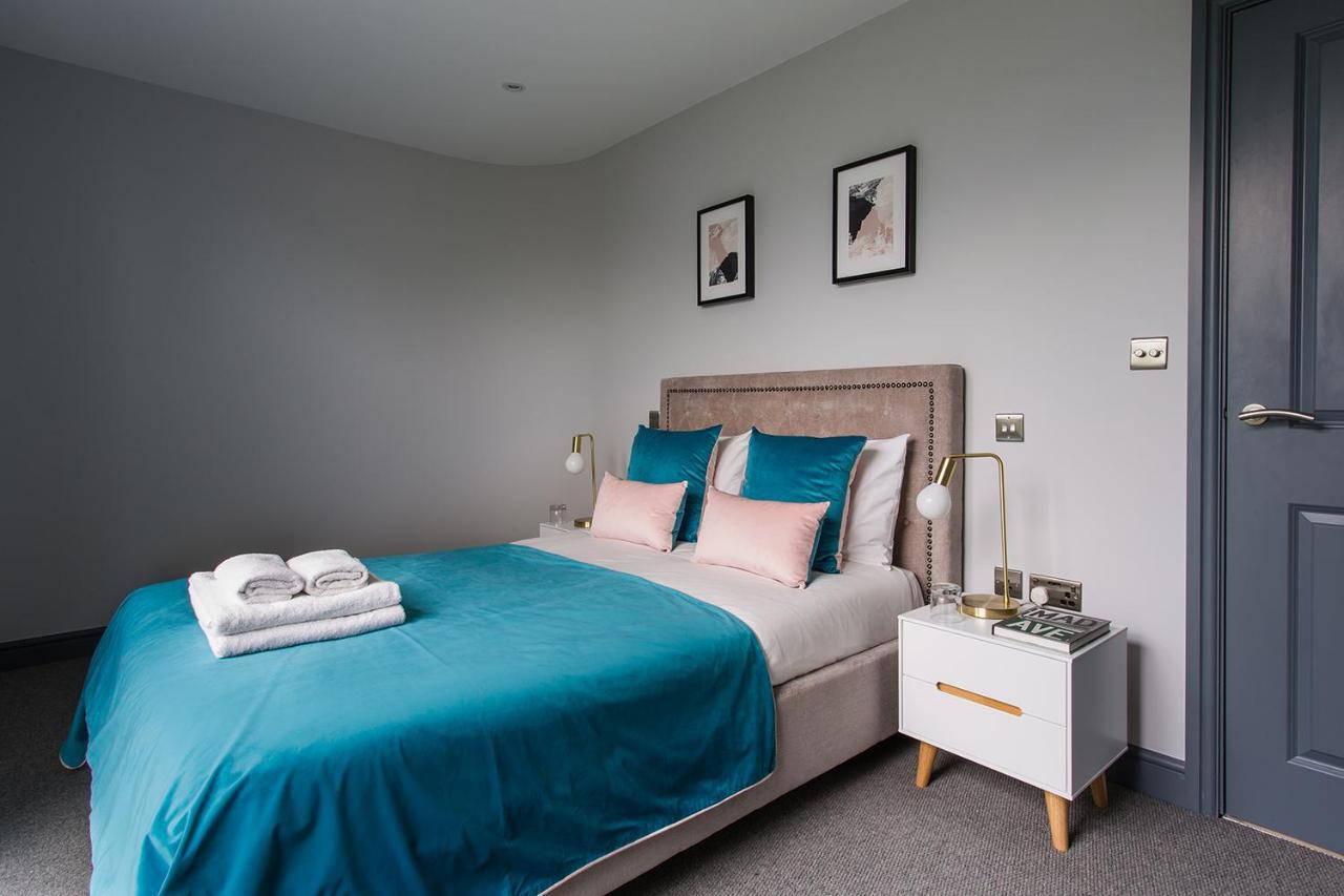Farnborough Boutique By Viridian Apartments Exteriér fotografie