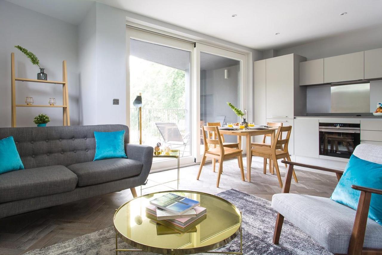 Farnborough Boutique By Viridian Apartments Exteriér fotografie